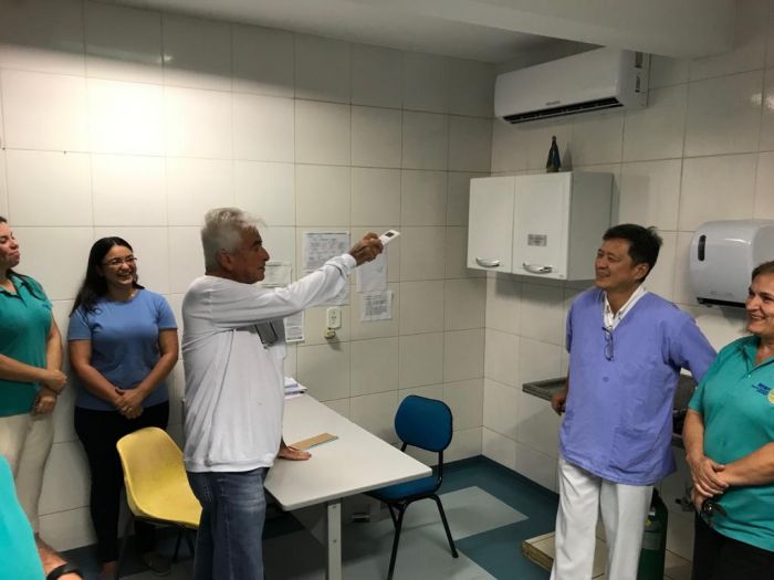 ENTREGA DO PARAPODIUM, AR COND. E SALA FONOAUDIOLOGIA.